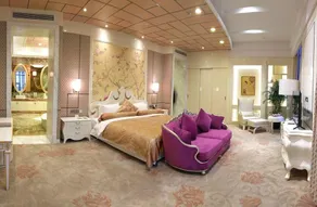 Bairun Zhenjiang International Hotel - Image 2