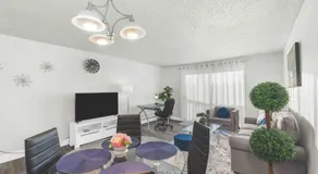 Casa Bella Homes - Top floor 2-BR 1 Bath Condo, Centrally located - Image 2