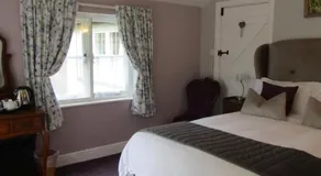 Frogs Hall B&B - Image 2