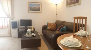 De-Vollard Cottage, Cozy Countryside Cottage Retreat - Image 2