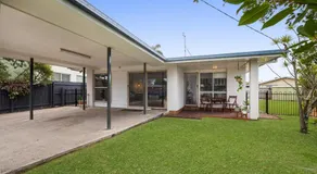 Spacious Family Beach House - Image 4