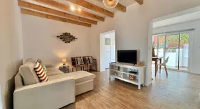 CAPARICA BEACH VILLA - Image 2