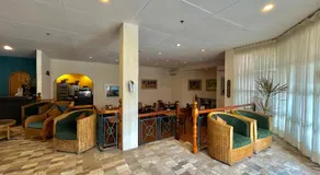 Coco Grande Hotel - Image 4