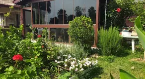 Havuzlu Bahçeli Müstakil Villa - Image 4