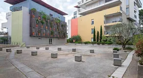 L'Odyssée, 4-person apartment, private parking, 20 min to beach - Image 2