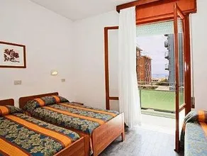 Hotel Bettina - Image 2