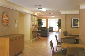La Quinta Inn & Suites Houston Greenway Plaza Medical Area - Image 2