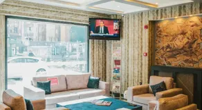 INN TOWN HOTEL - Image 2