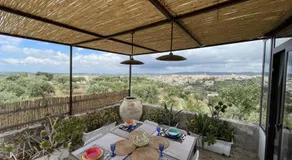 Villa ammuso con piscina sul Val di noto - Image 4