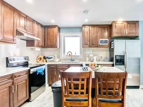 Renovated Rooms 10-min to Finch Subway Near Yonge St - Image 5