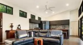 Hunchy Escape - Hinterland Pet Friendly! - Image 3