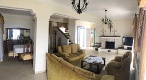 Mariza's View House - Image 2