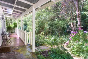Winter Rose - gorgeous gardens sleeps 5 - Image 5