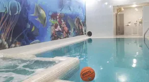 Luxury Guesthouse - Image 3