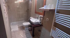La Garbinada Hotel - Image 2