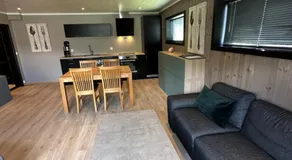 Lom Apartment - Image 2
