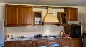 yellow house - Image 3