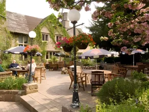Old Court Hotel & Apartments - Image 3
