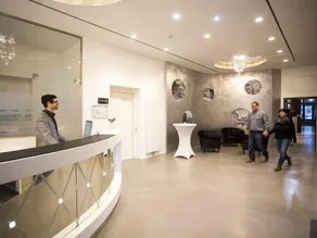 Digital Hotel Kronjuwel by BRIGHT Waldkirch - Self Check-In I NIRO - Image 4