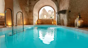 Millstone Cave Suites Hotel - Image 2