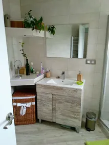 Quiet and bright house in the center. - Image 2
