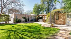 Best Little Guesthouse in Melrose! New Listing! - Image 5