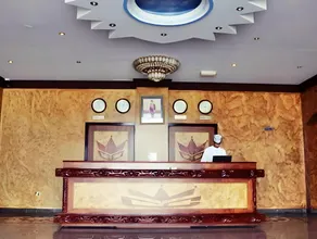 Gulf Crown Hotel Apartments - Image 5