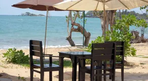 Gold Sand Beach Bungalow - Image 5