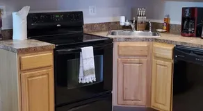 RELAXING 3 BR WITH FREE PARKING AT THE SEQUOIA - Image 3
