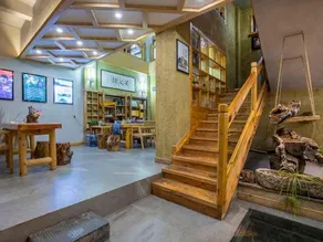 Hu'er Caowu Riverview Guesthouse - Image 3