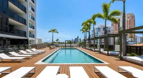 Qube Broadbeach Ocean View Apartments - Image 3