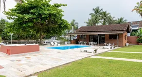 Casa na Marina com piscina churrasqueira e píer - Image 5