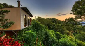 At Remingtons Private Cottages Montville - Image 3