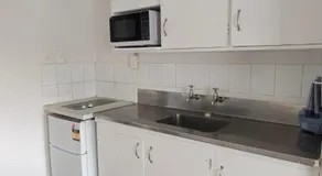 Gardena Court Motel - Image 3