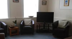 Franklyn Guesthouse - Image 3