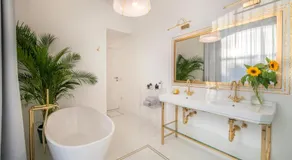 SorrentoVibes - Luxury Apartment with Garden and Pool - Image 2