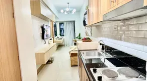 Minimalist Chic Condo near MOA-Shore3 Tower2 - Image 3