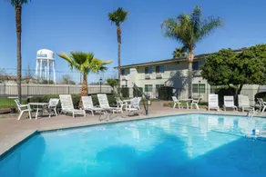 Ramada by Wyndham Merced - Image 5