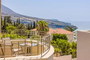 Villa Latos - Image 2