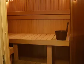Parks Guest House - Image 4