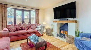 4 Bed in Ashford oc-86647 - Image 2