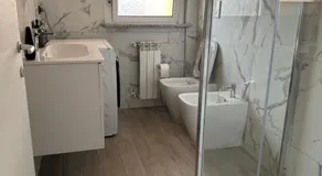 Deluxe Comfortable suite with balconie - Image 2