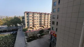 Surprise·Kumquat B&B Hotel (Cixian Drum Tower Branch) - Image 4