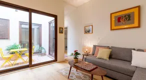 Céntrico apartamento con piscina - Image 2