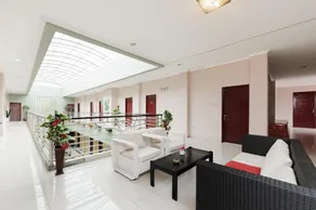 Urbanview Hotel Niraz Banjarmasin by RedDoorz - Image 3