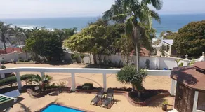 Ingwe Manor Guesthouse - Image 4