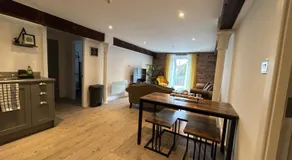 The Maltings - Contemporary 2 bedroom apartment with en-suite - Image 3