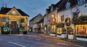 Stylish one bedroom Cotswold Coach House Tetbury - Image 4