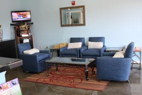Budget Inn - Image 3