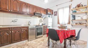 Elias Maro House - Image 4
